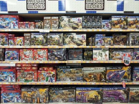 halo-mega-bloks-in-store