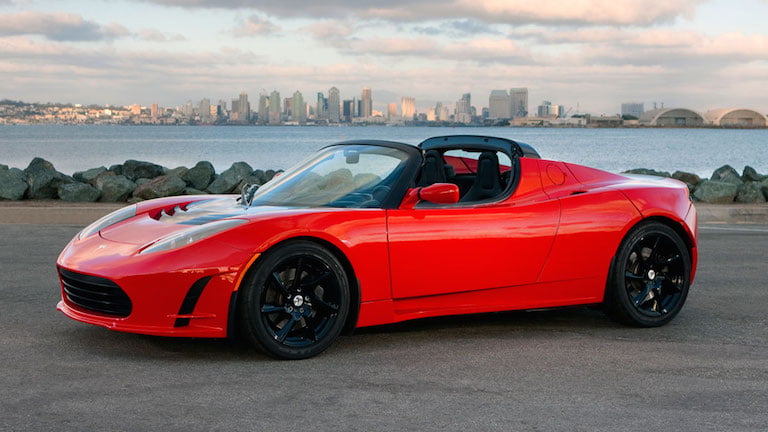Tesla’nın spor aracı geliyor