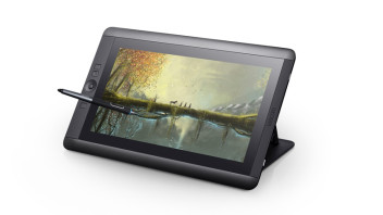 Cintiq_13HD_touch_DTH1300_RightView_PenOnScreen_RGB