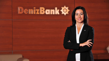 DenizBank Ödeme Sistemleri ve Şube Dışı Kanallar Grubu Genel Müdür Yardımcısı Ayşenur Hıçkıran