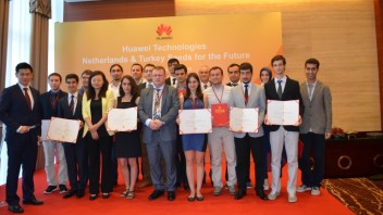 Huawei+SFF_STUDENTS_BB_24082015_TR_2