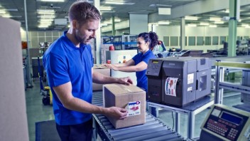 Epson-ColorWorks-C7500-lifestyle