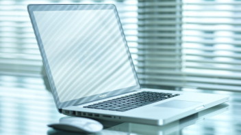 Notebook-Office-Wallpaper