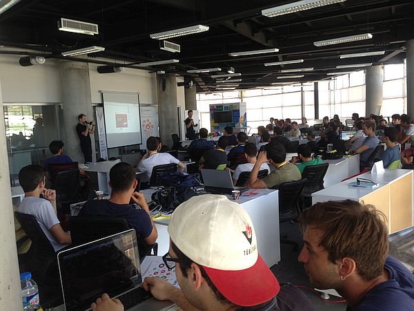 hacknbreak-açık_inovasyon-ters_inovasyon-inovasyon-dijital_dönüşüm (2)