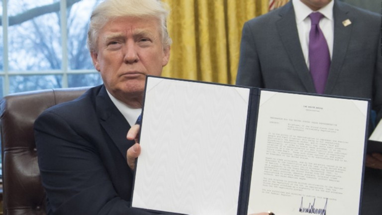 Donald Trump TikTok'u yasaklayacağını açıkladı