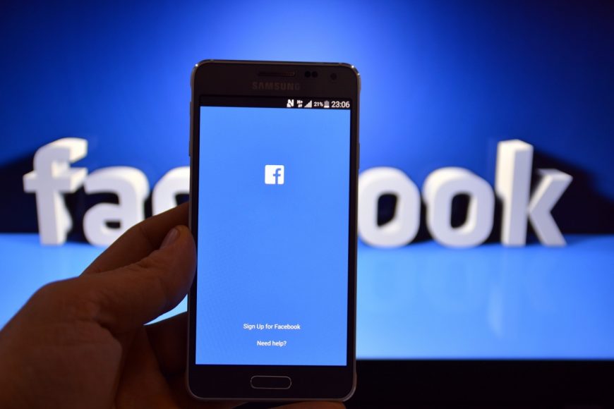 Facebook çalışanları yaşlı adama mobbing uygulamış