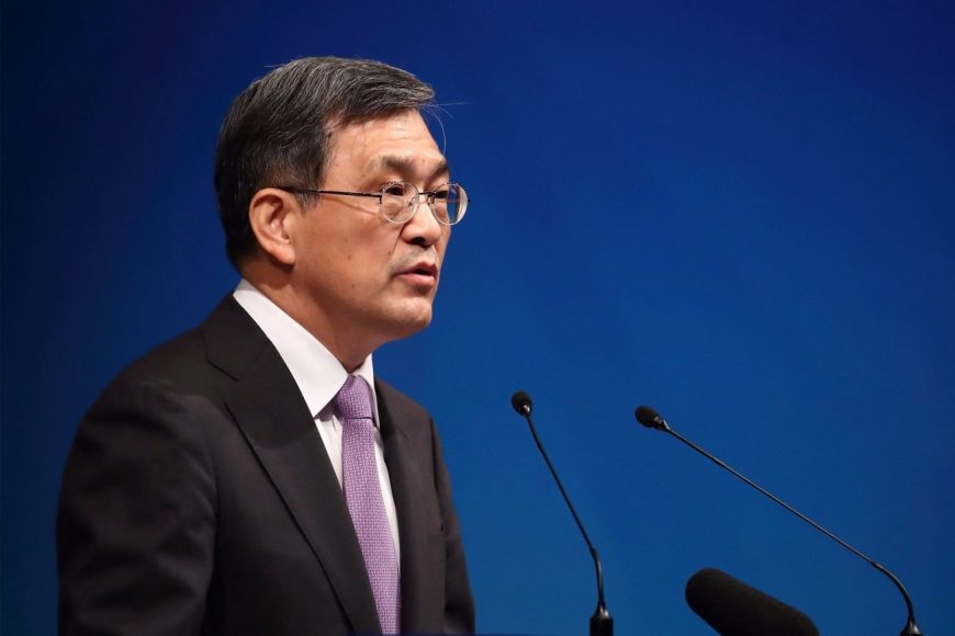 Samsung'un CEO'su istifa etti