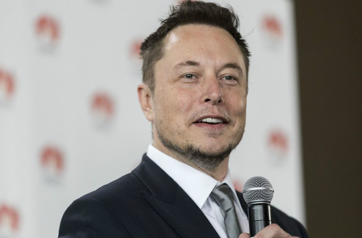 Elon Musk ipin ucunda