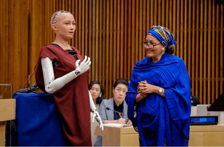 Sophia robot, BM’de yapay zekayı savundu