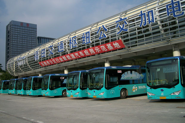 Çin, şehir otobüslerini elektrikli yapacak