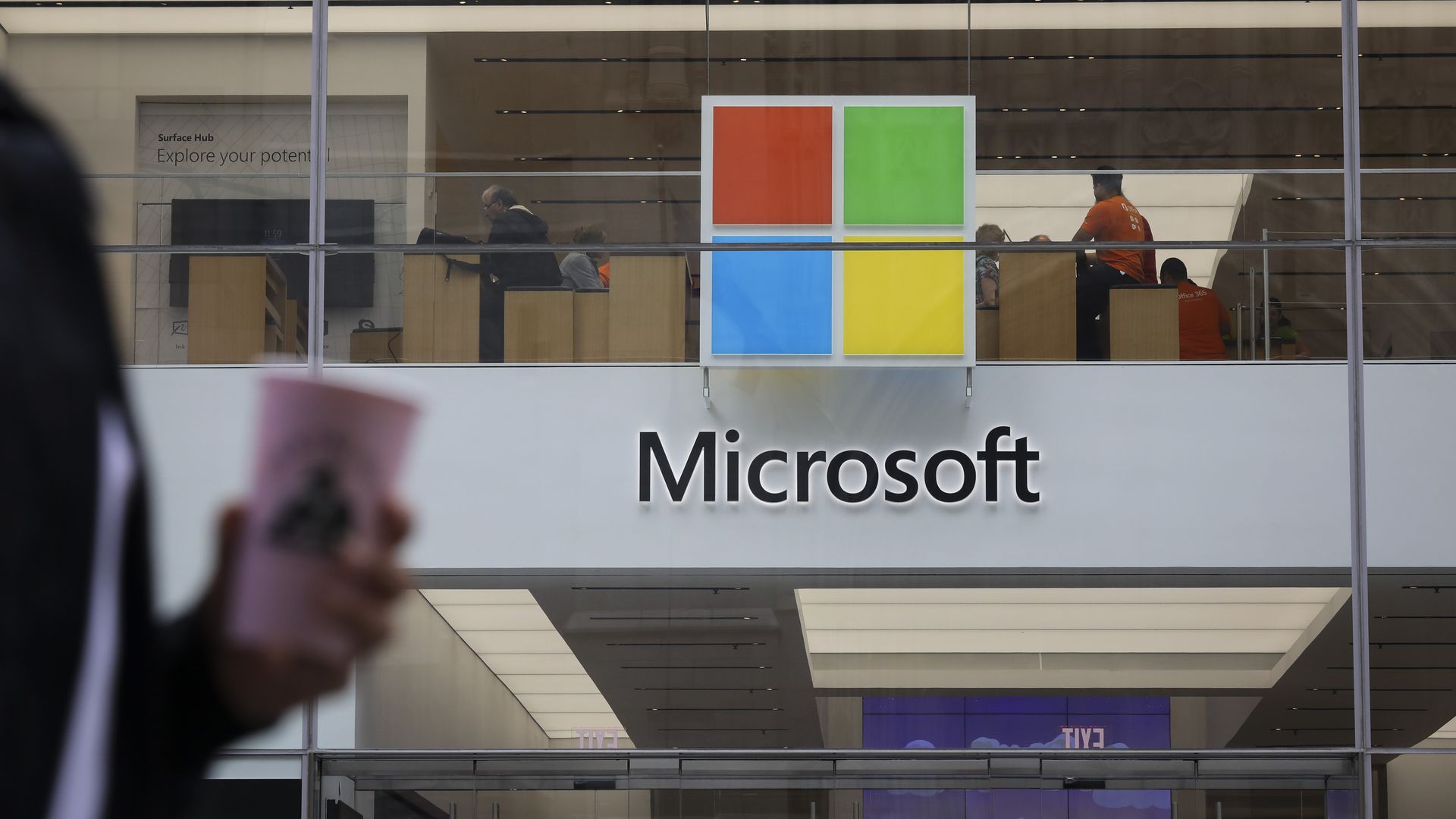 Microsoft yapay zeka startup'ını satın alıyor