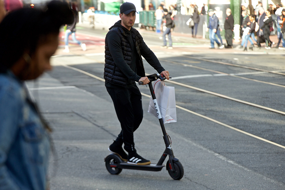 Uber şimdi de scooter kiralayacak