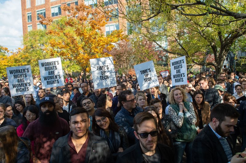 20 bin Google çalışanı protesto için yürüdü