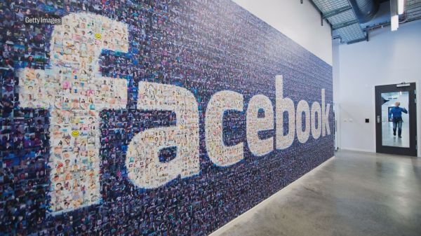 Facebook'un gizli donanım bölümü ikiye ayrıldı