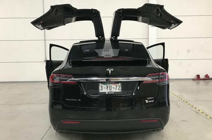 Zırhlı Tesla Model X geliştirildi