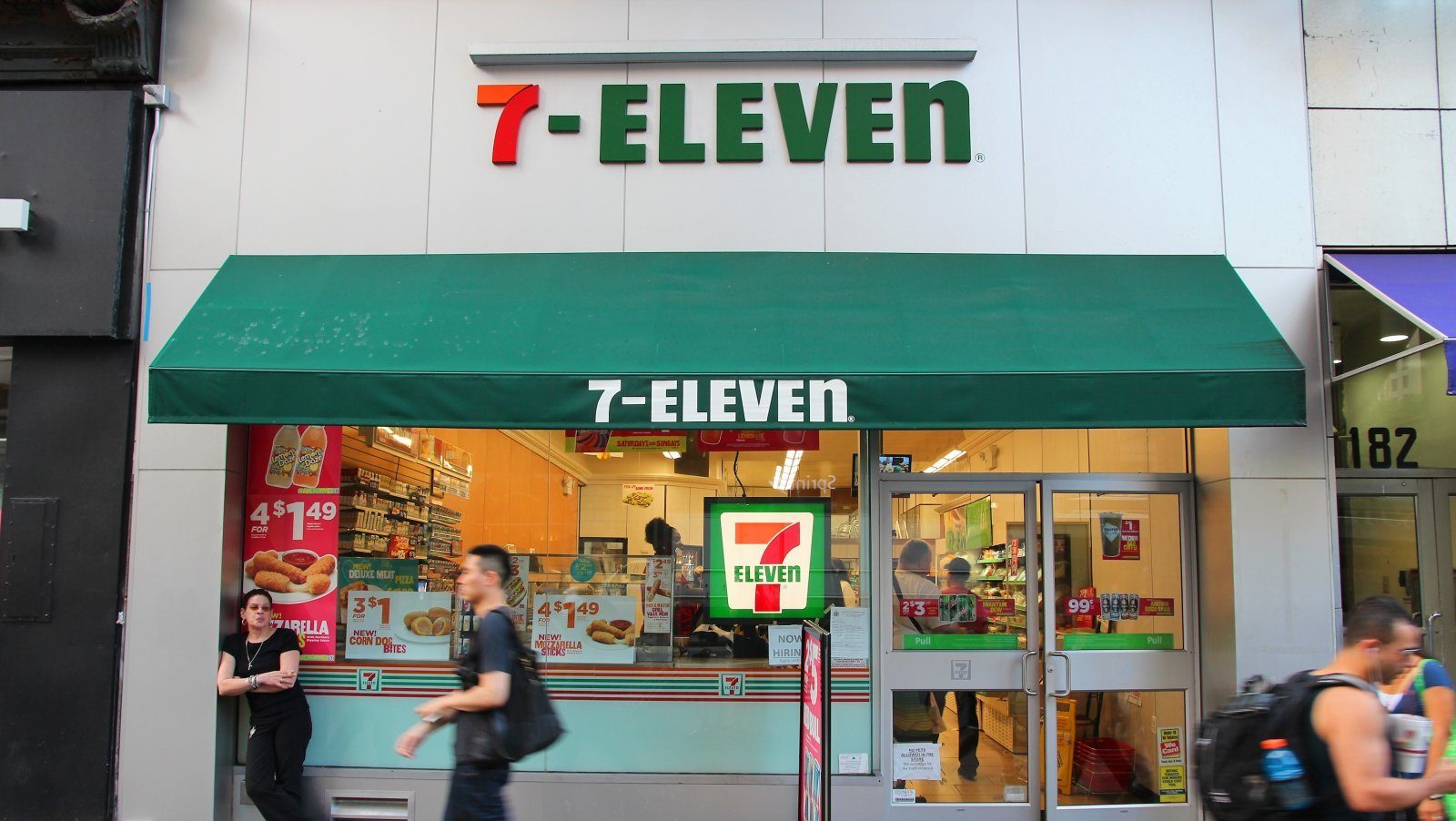 7-Eleven kasiyersiz market açtı