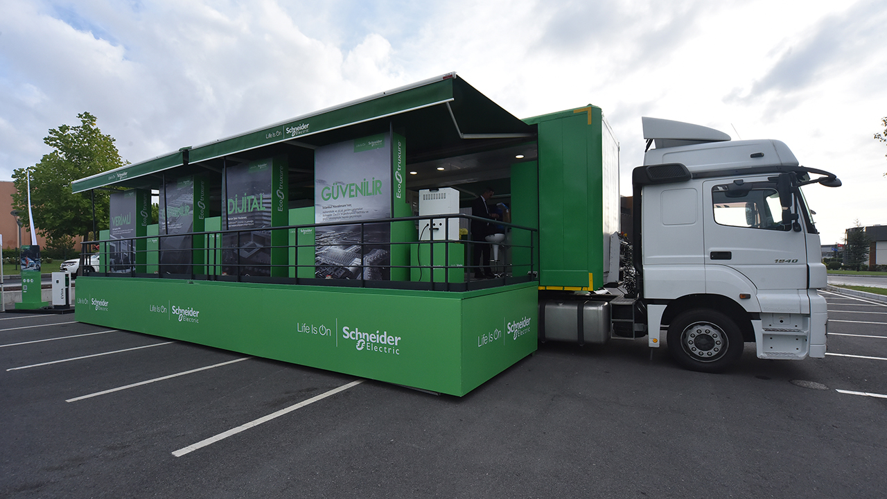 Schneider Electric İnovasyon TIR’ı 5 şehir gezecek