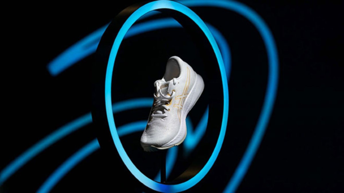 Akıllı spor ayakkabı ASICS tanıtıldı