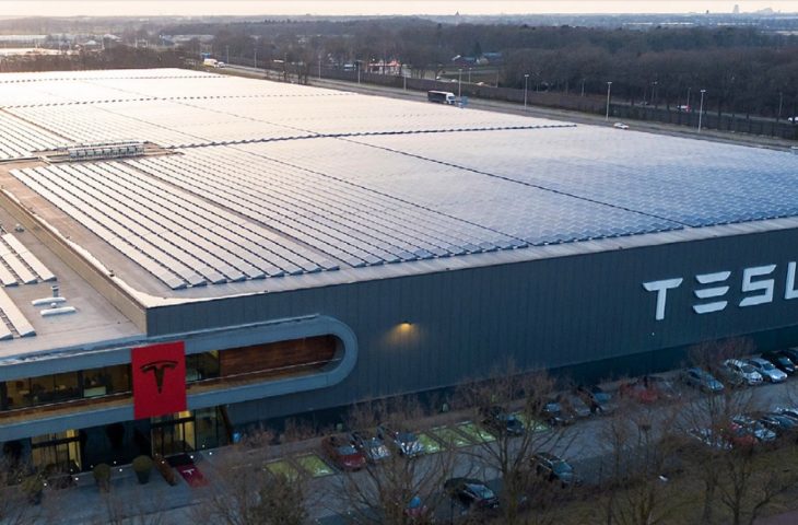 Avrupa’da Tesla fabrikası