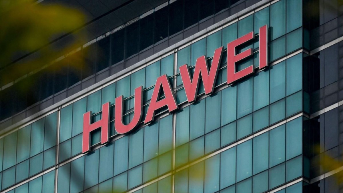 Huawei insansız mağaza açtı