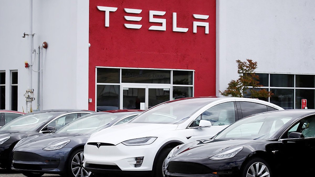 Tesla fabrikası geçici olarak kapatıldı