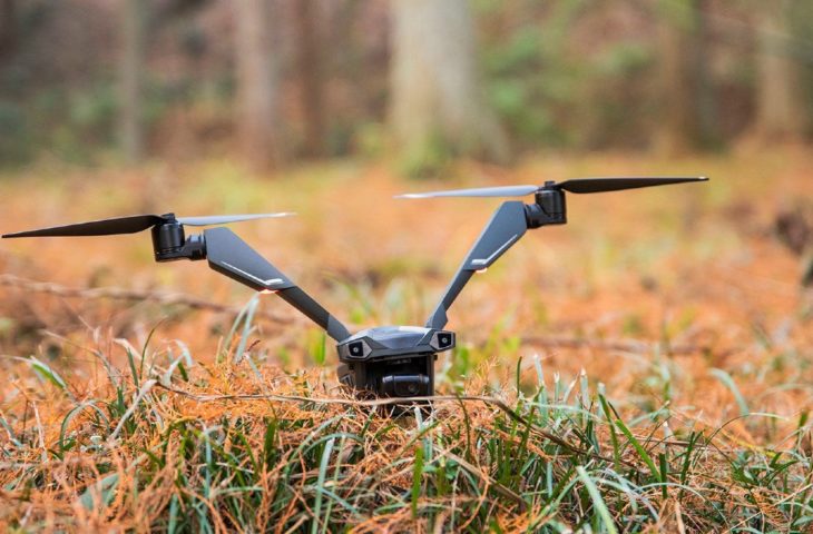 V kanatlı drone