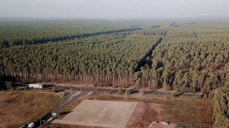 Tesla Gigafactory fabrikası