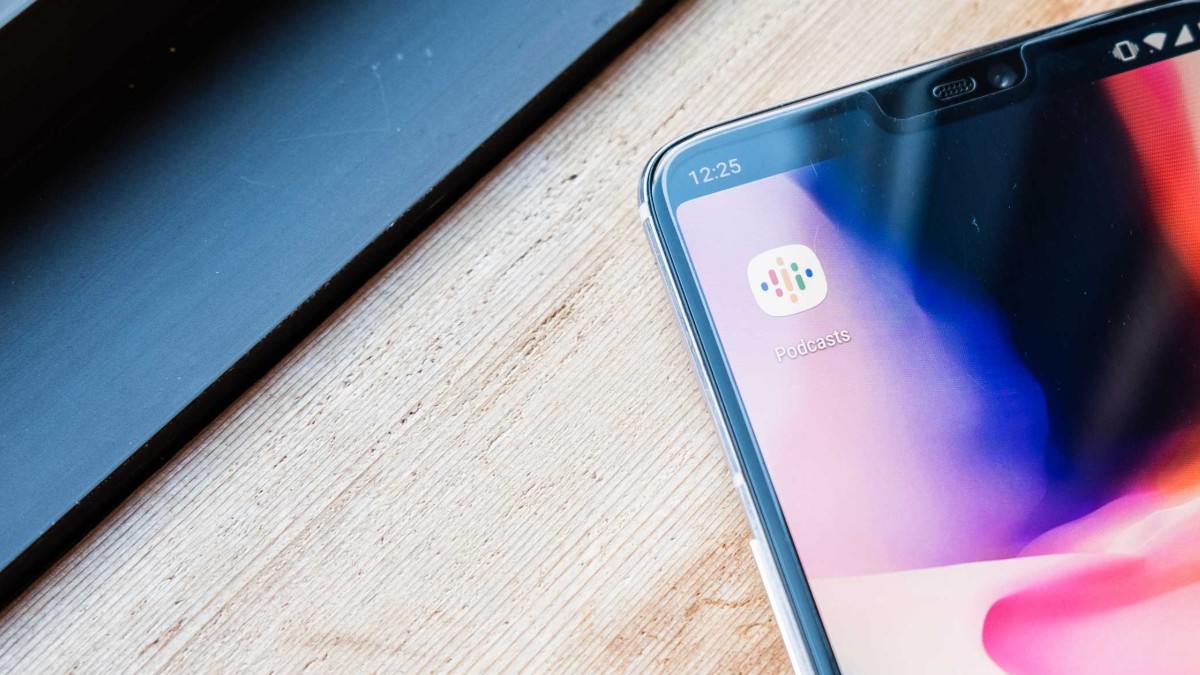 Google Podcasts tasarımı yenilendi