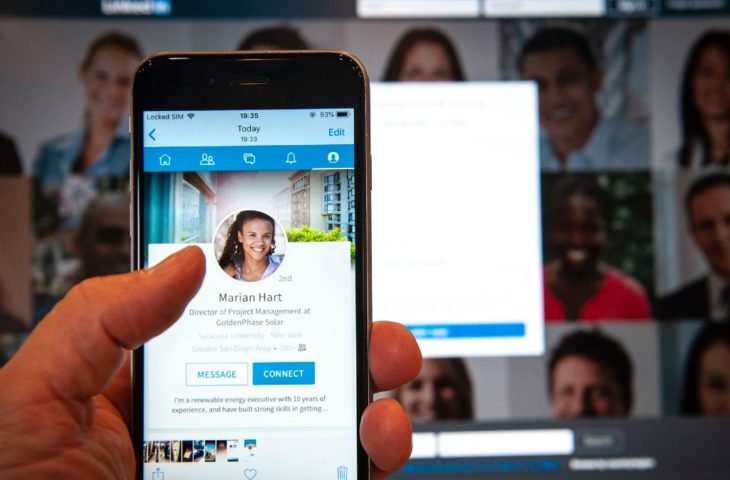LinkedIn hikayeler