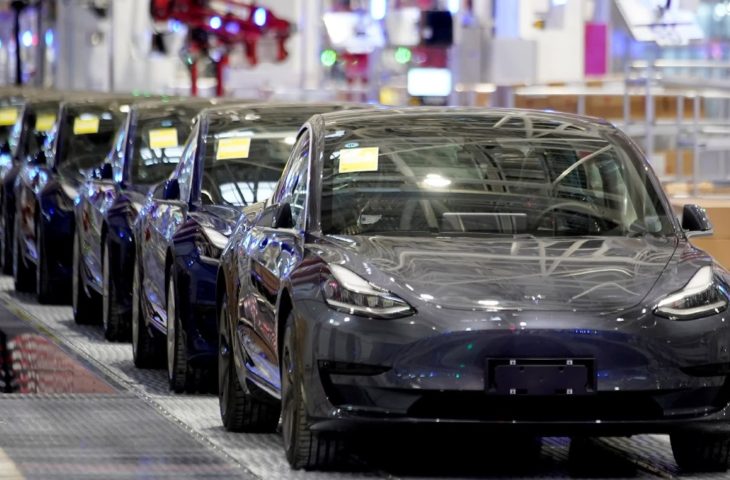 Sharp ile Tesla