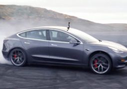 Tesla Model 3 donanım paketi