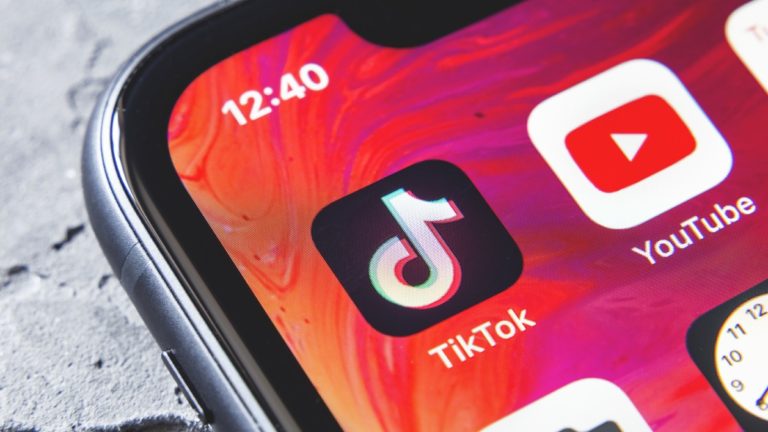 YouTube ile TikTok