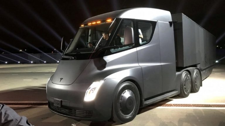 Tesla Semi üretimi