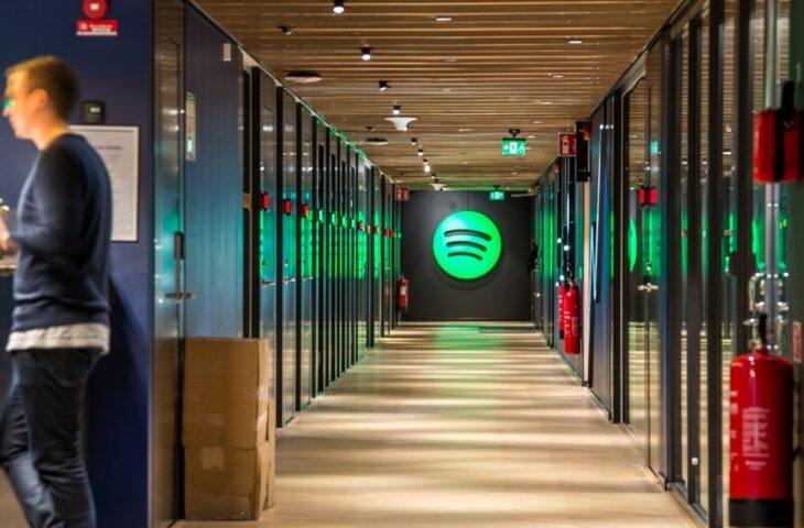 Spotify evden çalışacak