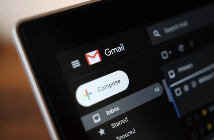 Gmail karanlık mod