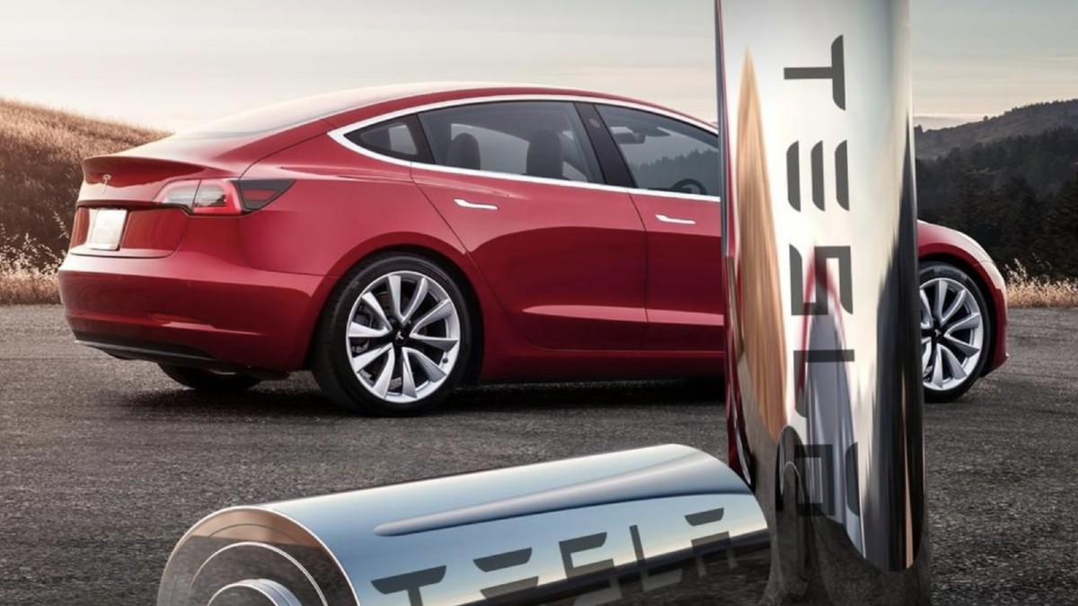 Tesla pil günü etkinliğini erteledi