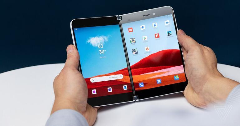 Microsoft Surface Duo çıkmaya hazır