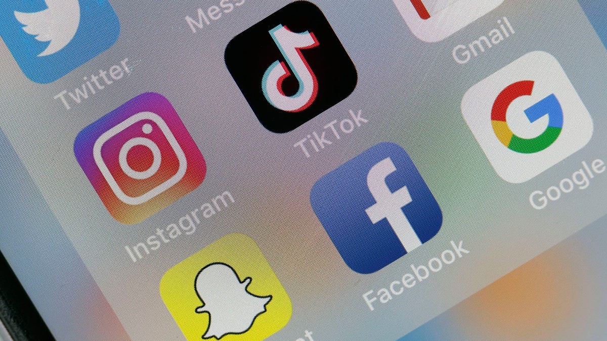 Facebook TikTok benzeri video formatı test ediyor