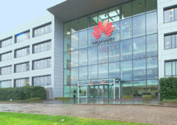 Teknoloji devleri Huawei