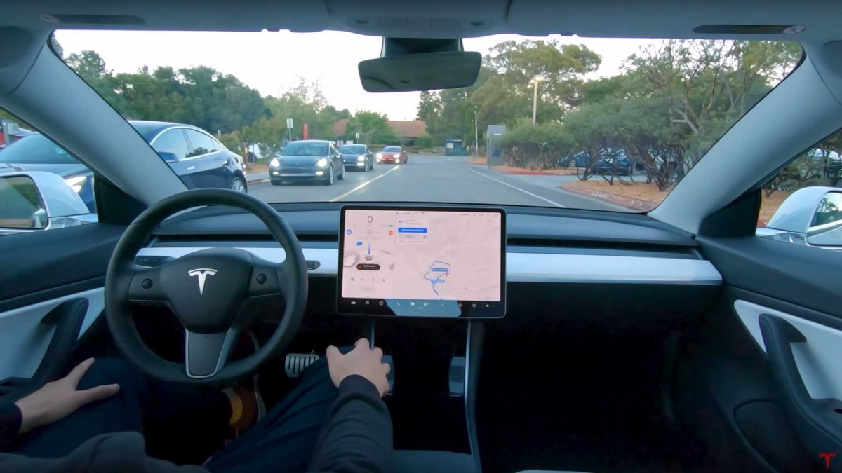 Tesla tam otonom sürüş