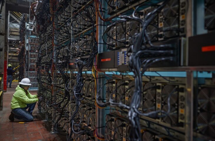Bitcoin madenciliği