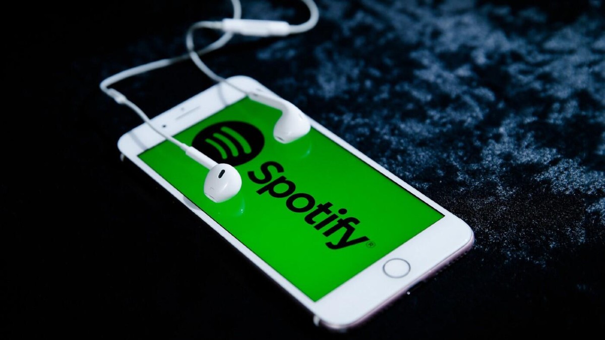 Spotify da hikaye göstermeye başlıyor