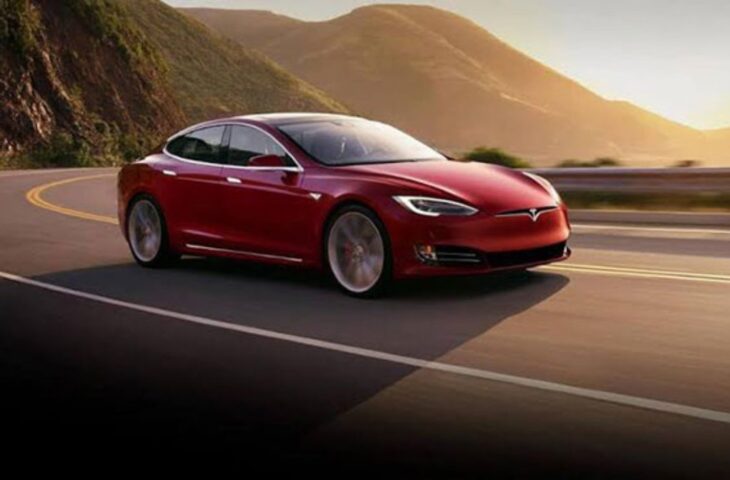 Tesla güncellemesi