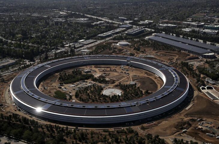 Apple yönetici değişikliği
