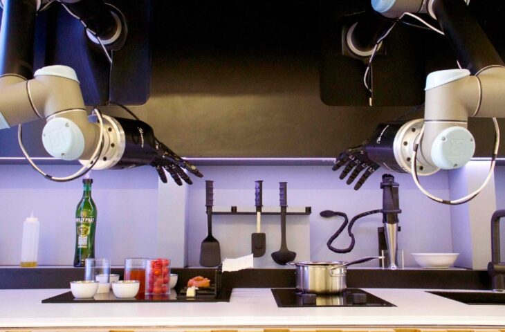 dünyanın ilk robot şefi