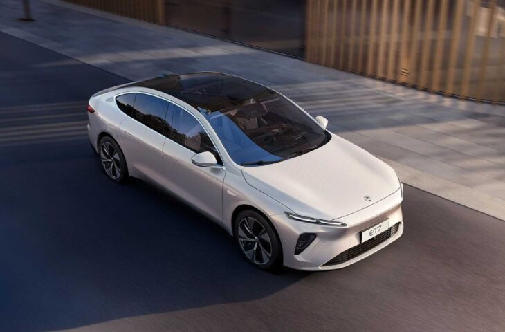 NIO elektrikli sedan
