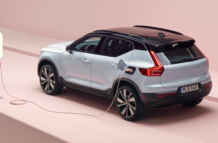 Volvo yeni elektrikli otomobil