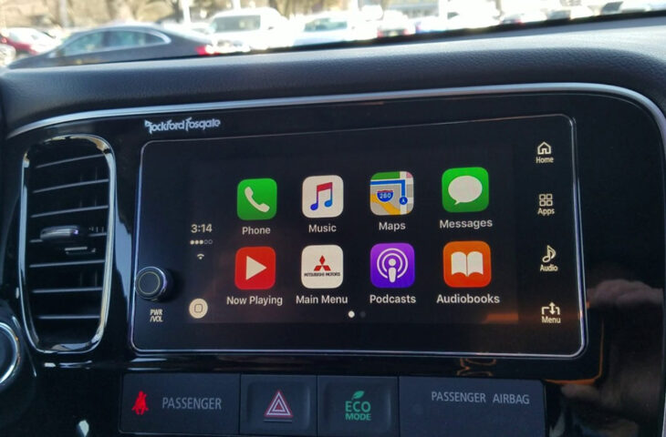 Mitsubishi CarPlay