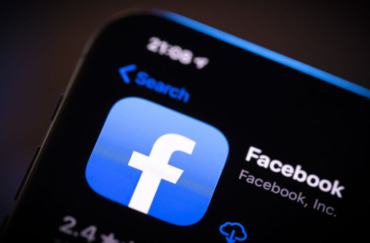 Facebook siyasi reklam