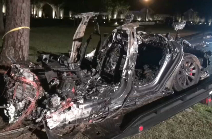 Tesla otopilot kazası